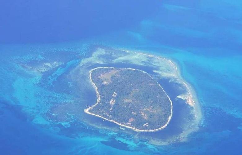 南海波濤再起,菲美日澳四國軍艦組團(tuán)"打卡",解放軍轟炸機(jī)帶隊(duì)亮劍黃巖